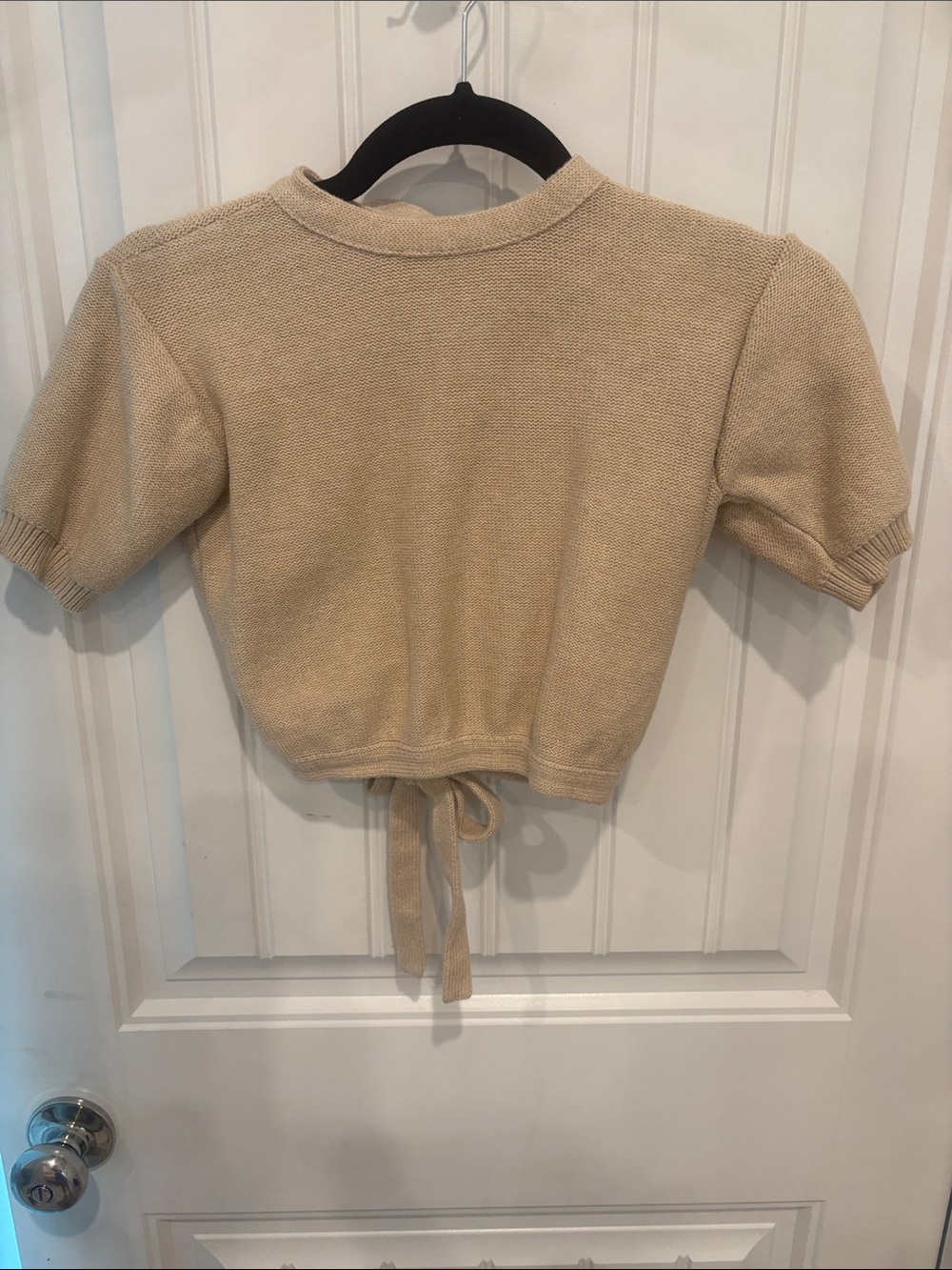 Tie-Back Short Sleeve Crop Top in Cream